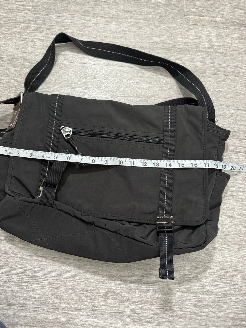 Fossil Black Utility Messenger Bag Nylon Laptop Crossbody Techwear Minimalist